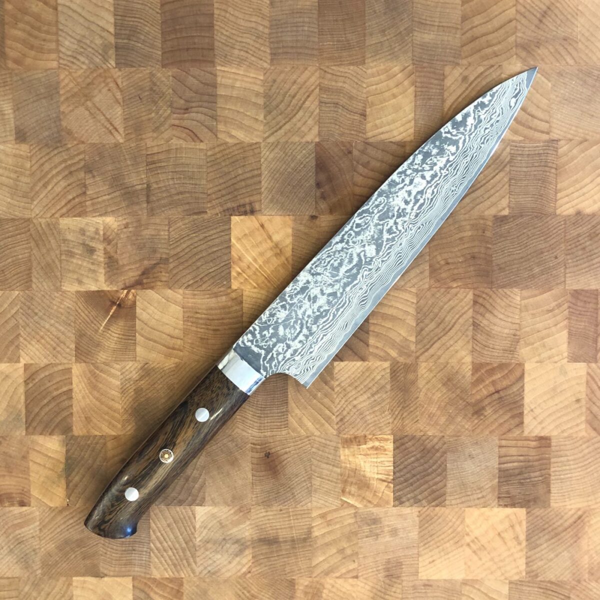 21cm Kokkekniv "Ironwood" damask, R2 - SAJI