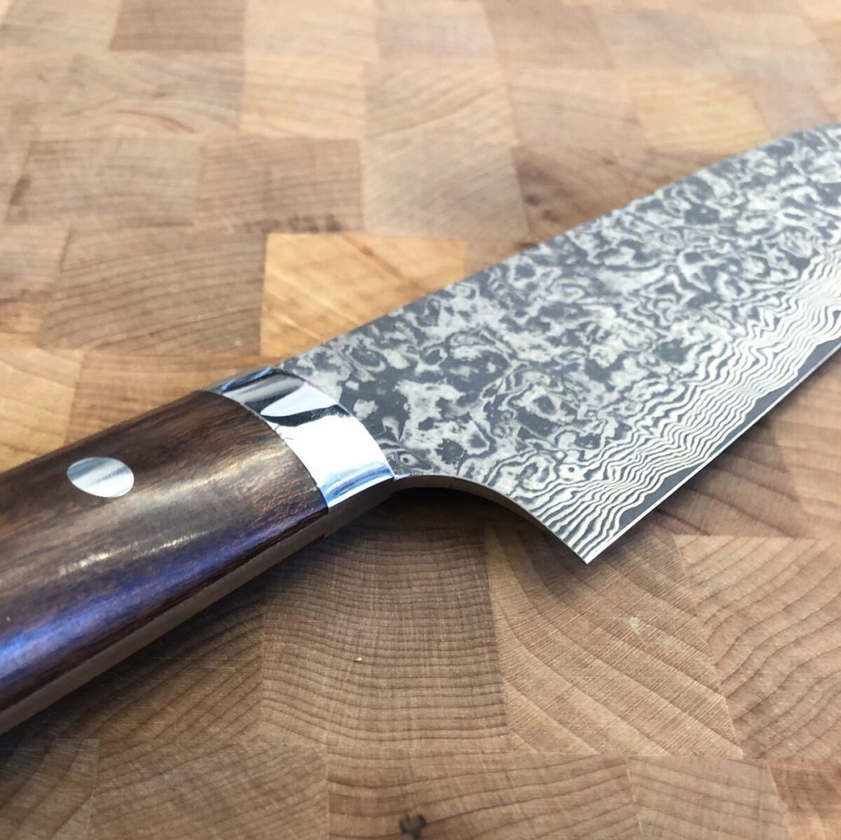 21cm Kokkekniv "Ironwood" damask, R2 - SAJI